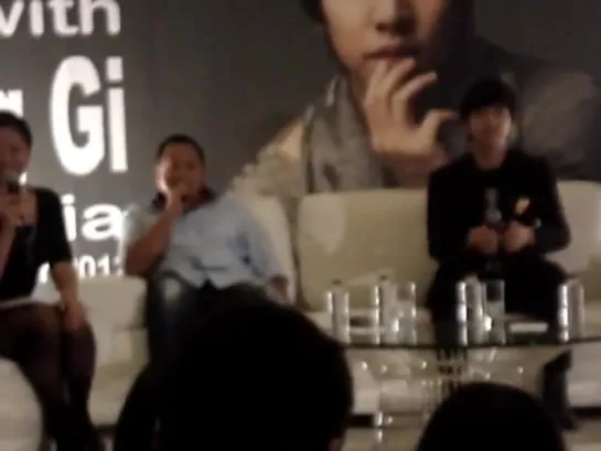 Lee Seung Gi - Press Conference [Jakarta 3 Nov 2012] - Pt1 [A2YxjcVgcKc]