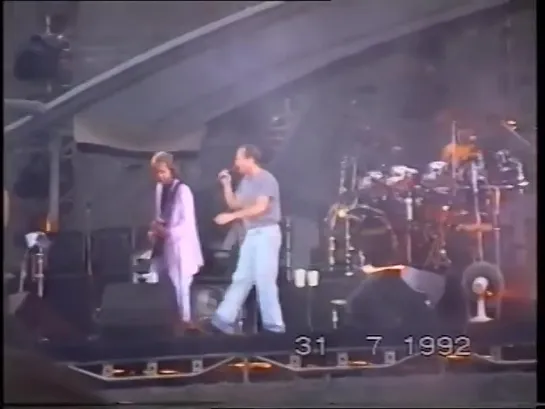 Genesis - Live in Leeds (Roundhay Park) - We Can't Dance Tour