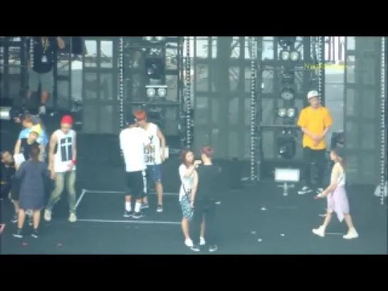 [FANCAM] 130908 MTVWS REHEARSAL 세훈 SEHUN lifting his shirt, and dancing by himself