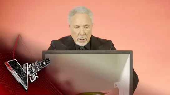 What's In The Box? With Sir Tom Jones (The Voice UK 2019)