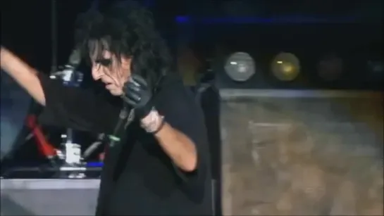 Alice Cooper - Break on Through (Live at the Wacken Open Air Festival in Schleswig-Holstein, Germany on 3 August 2013)