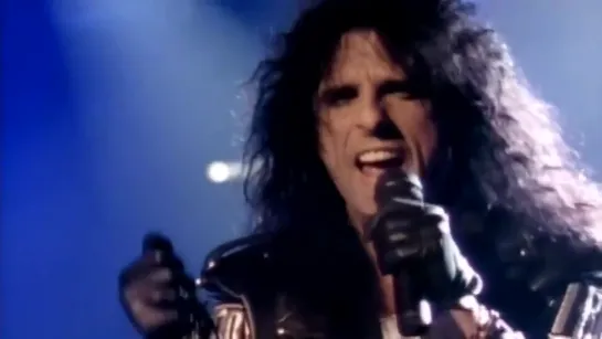 Alice Cooper - Only My Heart Talkin' (Official Music Video) © 1990