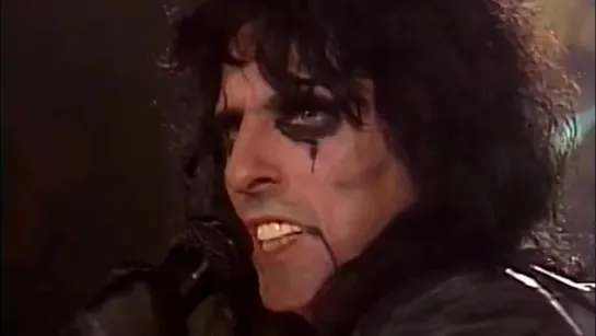 Alice Cooper - Freedom Frankenstein (0fficial Music Video) © 1987