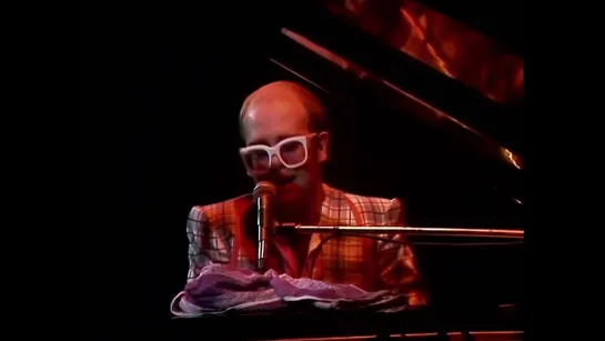 Elton John live solo HD - Playhouse Theatre, Edinburgh, Scotland 1976 (full show)