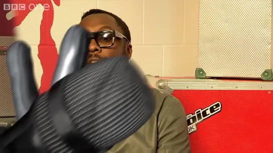 Backstage Pass: will.i.am's pre-show ritual (The Voice UK 2014)