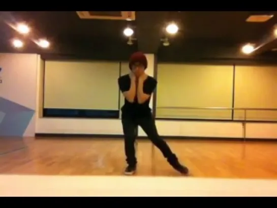 [SELFCAM] 21.09.2011 HyunSeung - Dance Practice @ HyunSeung's Twitter