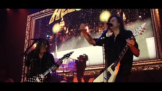 HELLOWEEN - Perfect Gentleman (OFFICIAL LIVE CLIP) _ HELLOWEEN