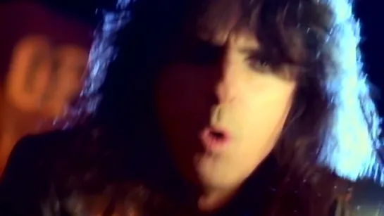 Alice Cooper - House Of Fire