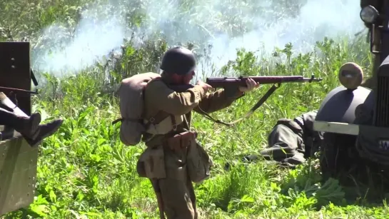 ВИДЕО. Реконструкция "Бой за заставу" воскресила события 22 июня 1941