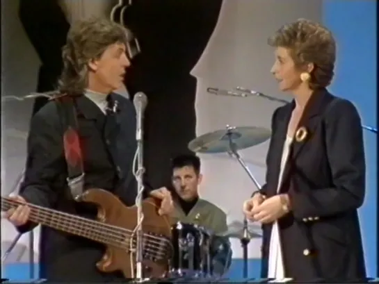 Paul McCartney – Wogan with Sue Lawley (19.005.1989)