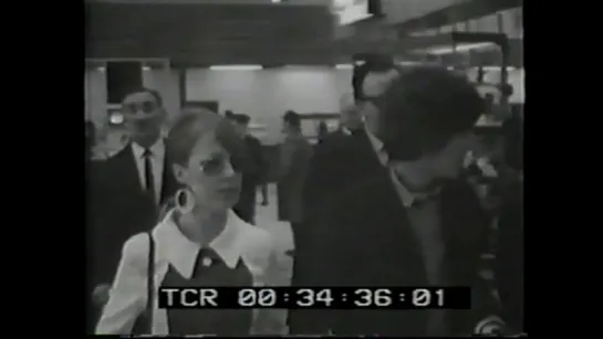 ITN News special - Reporting '66 the end of Beatlemania (1966.12.20)