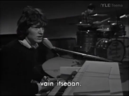 Spencer Davis Group live (Finnish TV show Valmiina pyorii)