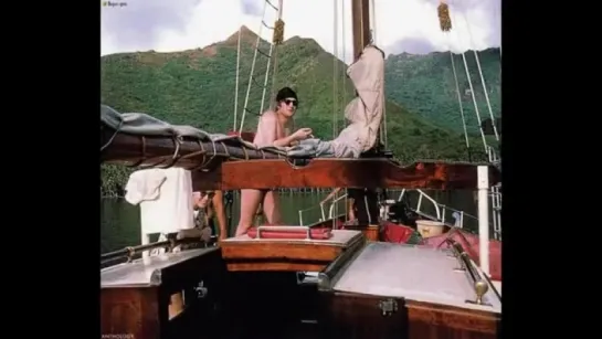 John Lennon,George Harrison,Cynthia and Patti. Holiday in Tahiti (May 1964)