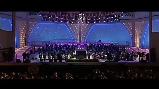 Its a mans world. Pavarotti  James Brown. Live Concert HD