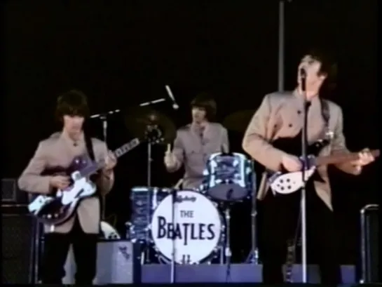 The Beatles – Dizzy Miss Lizzy (15/22) The Beatles At Shea Stadium (1966) 1991 Remaster