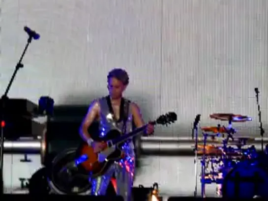 Depeche Mode - Precious (Kiev 08/02/2010)