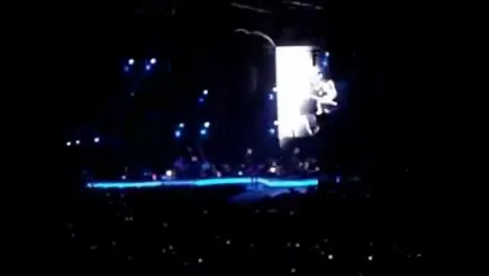 Depeche Mode - Wrong (live in Spb)