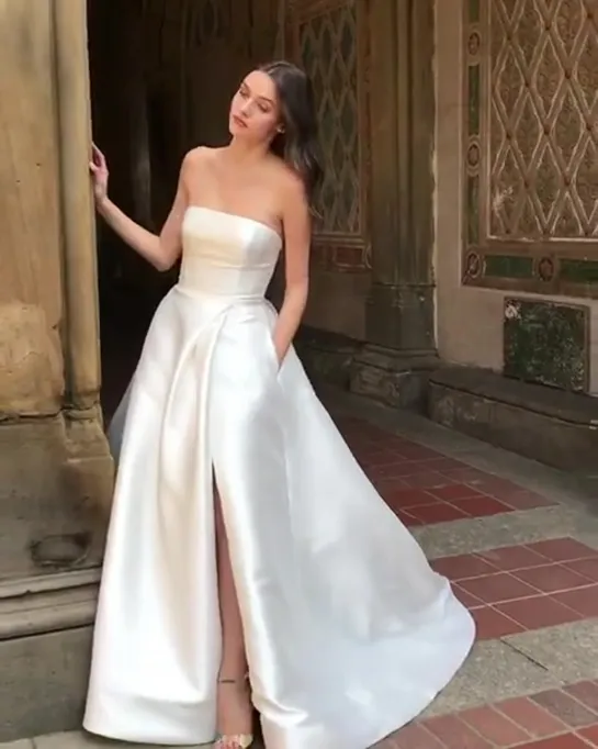 Monique Lhuillier Bride