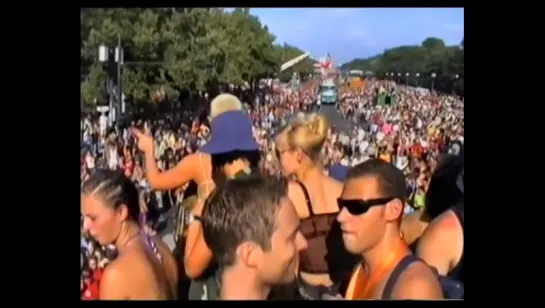 Loveparade 21. Juli 2001 - part 2⁄2