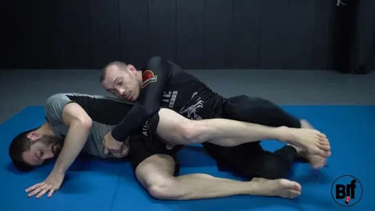 Lachlan Giles - side control escape - SCARF HOLD