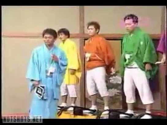 Japanese Game Show - Hit In The Balls