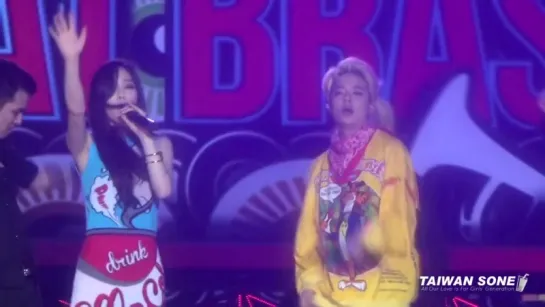 Shake That Brass (feat. Taeyeon) at SM Town in Taiwan (150321)