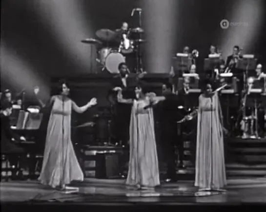 Diana Ross  The Supremes - Reflections (Live)