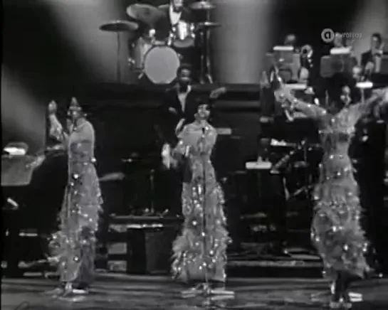 Diana Ross  The Supremes - The Happening - Live