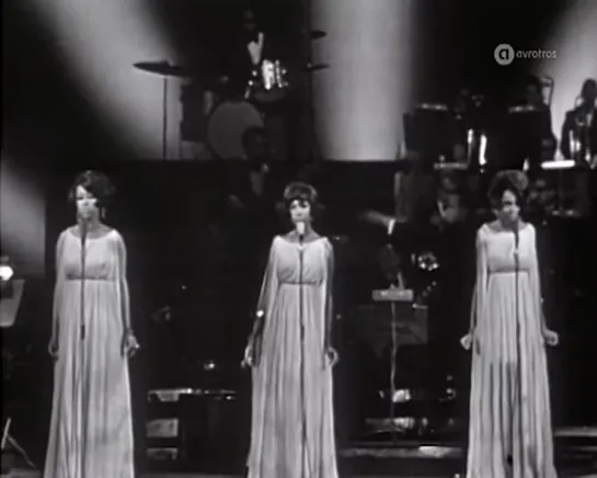 Diana Ross  The Supremes - Somewhere (From West Side Story) - Live