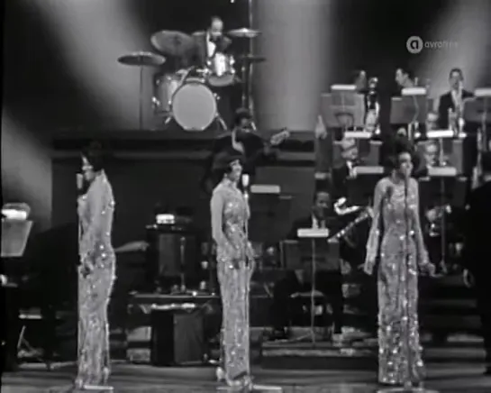 Diana Ross  The Supremes - Queen Of The House - Live