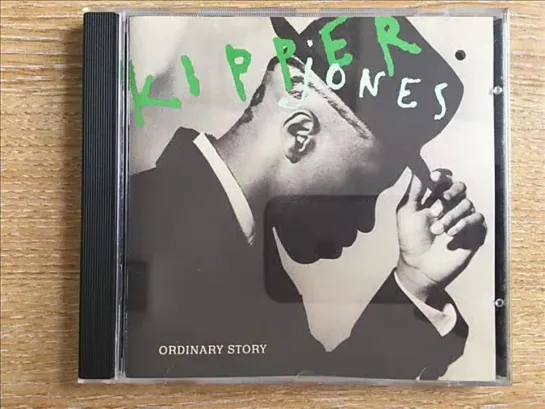 Kipper Jones  -  Footsteps In The Dark