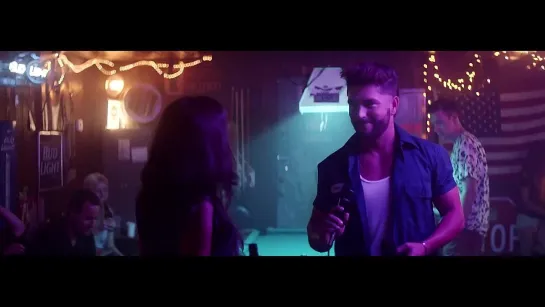 Chris Lane - I Dont Know About You (Official Music Video)