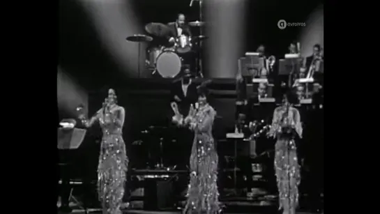 Diana Ross  The Supremes - Stop! In The Name of Love - Hits medley - Live