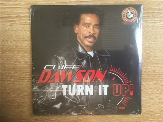 Cliff Dawson  -  Turn It Up