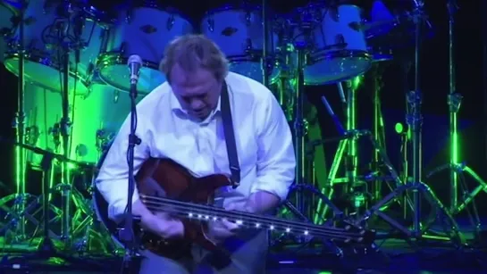 Level 42 - Bass Noodle (Live in Holland 2009) OFFICIAL