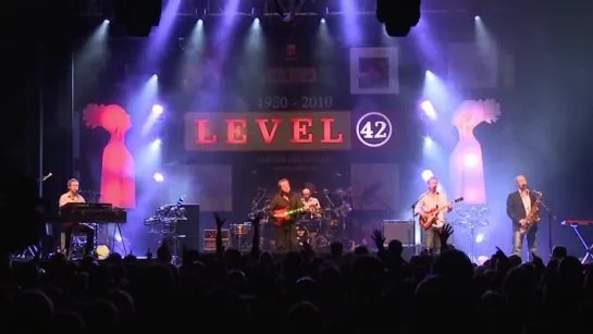 Level 42 - Heaven In My Hands (30th Anniversary World Tour 22.10.2010) OFFICIAL