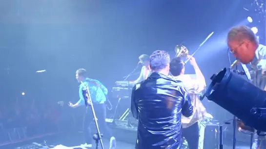 Level 42 - Lessons In Love (Sirens Tour Live, 2015) OFFICIAL