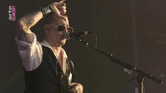 Hollywood Vampires 2018-06-22 Clisson, France - Hellfest (Webcast 720p)