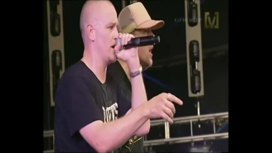 Hilltop Hoods - Chase That Feeling (2010)