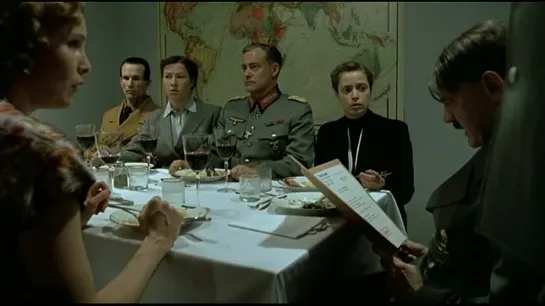 Бункер / Der Untergang (2004)