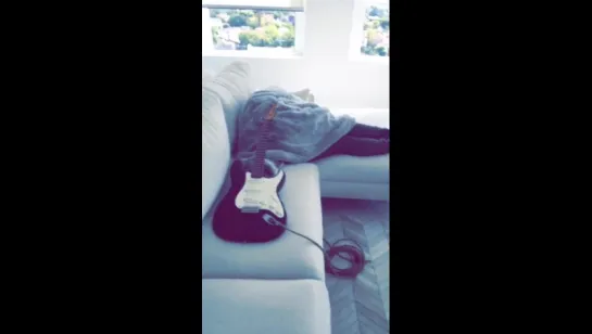 February 23: Selena’s video on snapchat (4)