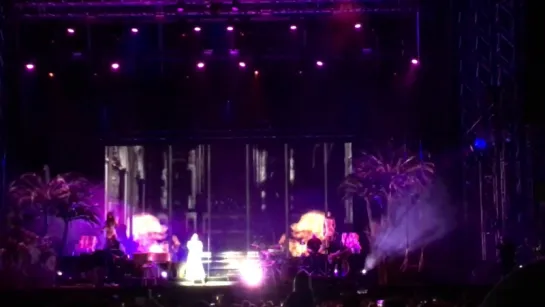 Lana Del Rey – Born To Die (Live @ «Aerodrome Festival»)