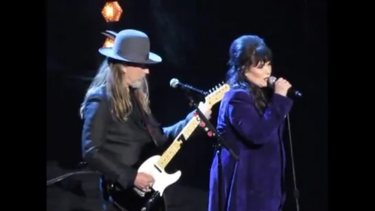 Ann Wilson & Jerry Cantrell - Black Hole Sun [Soundgarden cover]