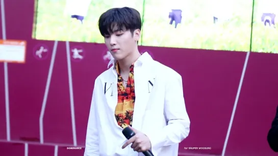 181008 SNUPER - Tulips Piano ver. (Woosung Focused) @ Gangnam Busking