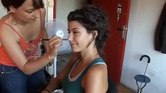 Beren Saat | Gecenin Kanatlari (backstage) 1