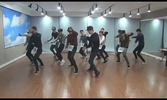 EXO - CHRISTMAS DAY (DANCE PRACTICE)