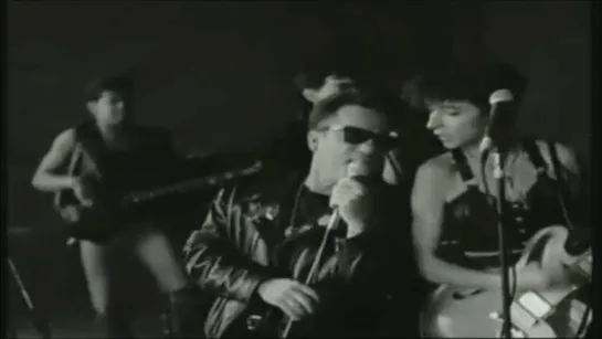 Billy Joel - I Go to Extremes (Official Music Video) © 1990