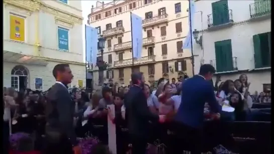 El pimpi - ¡¡ Mario Casas  rey de la alfombra del Festival...