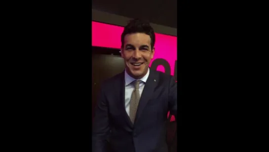 ¡Kinéfilos! @mario_casas_ os manda un beso muy fuerte ¡No os perdáis #Toro!