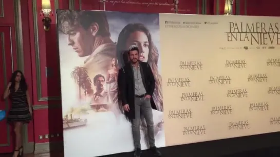 @mario_casas_  en el photocall presentación #PalmerasEnLaNieve